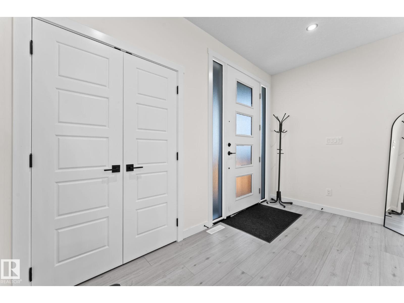 Photo 50 of 4519 53 Av, Leduc AB