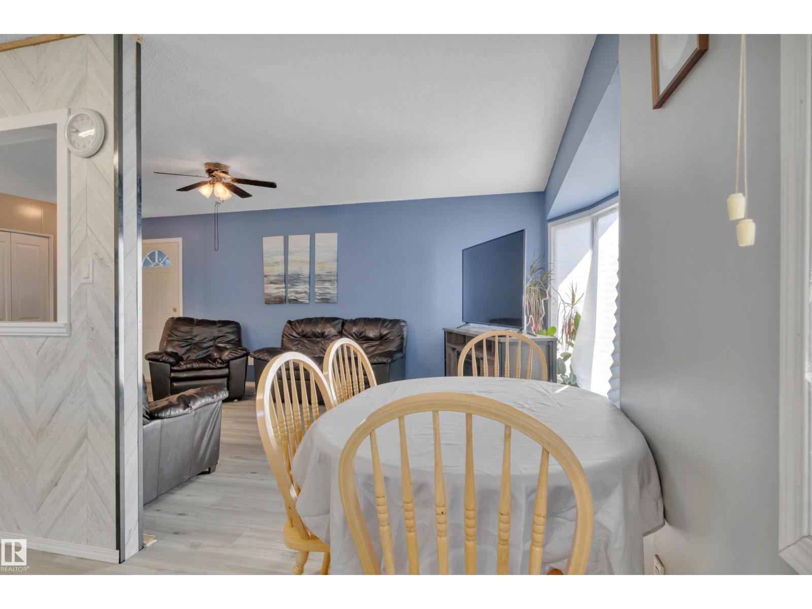 Photo 16 of 2 Camelot Pl, Leduc AB