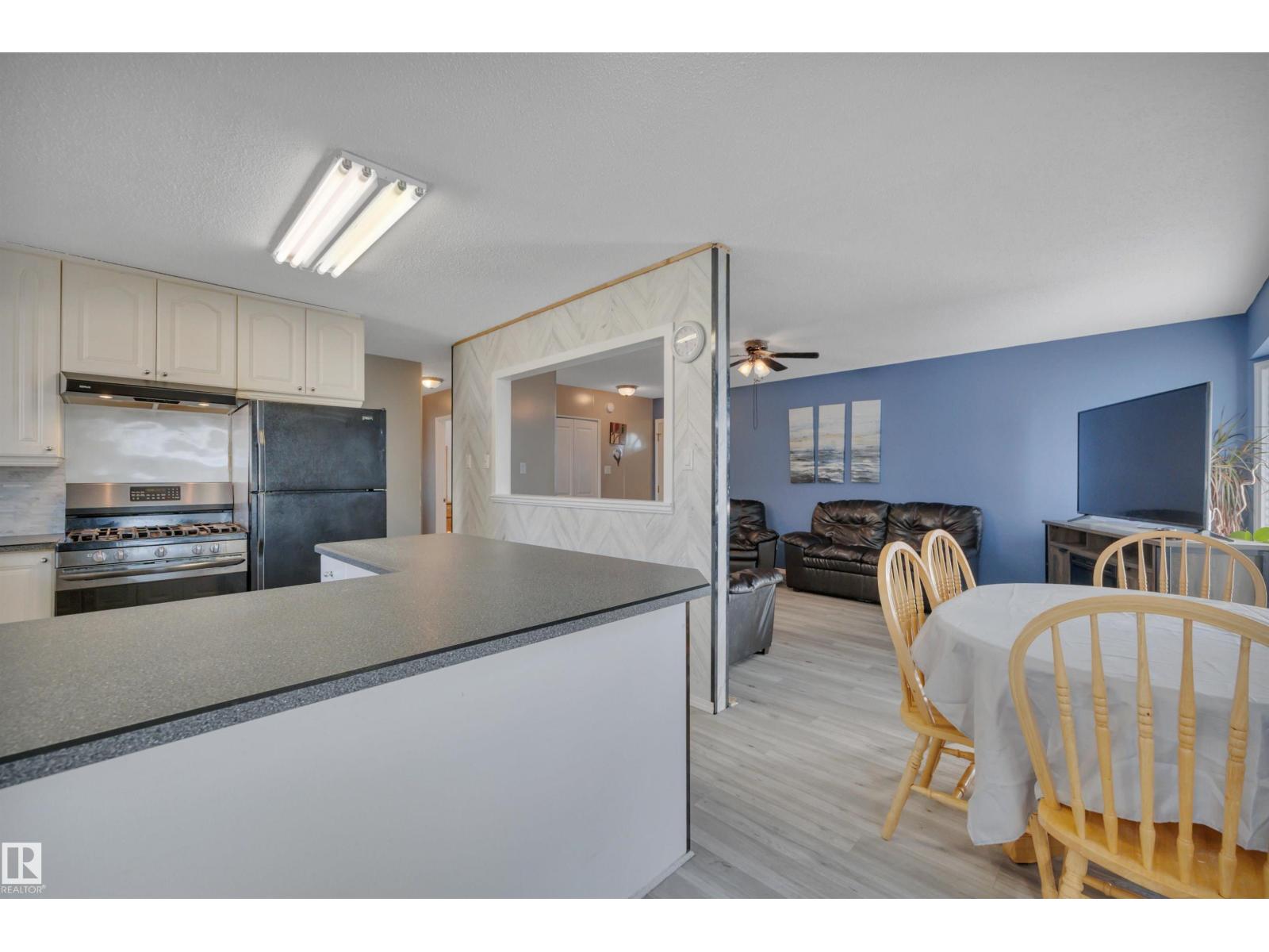 Photo 45 of 2 Camelot Pl, Leduc AB