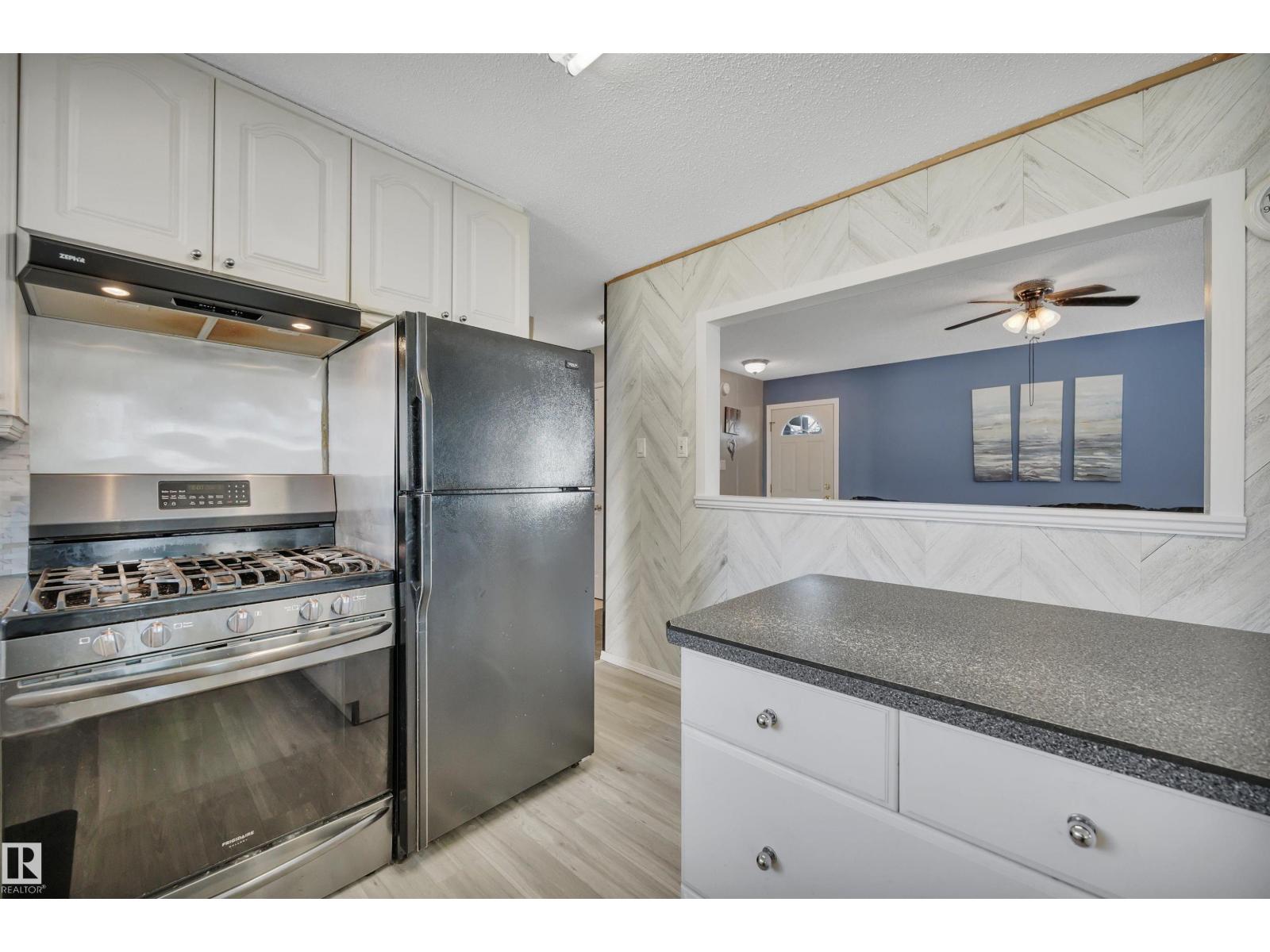 Photo 19 of 2 Camelot Pl, Leduc AB