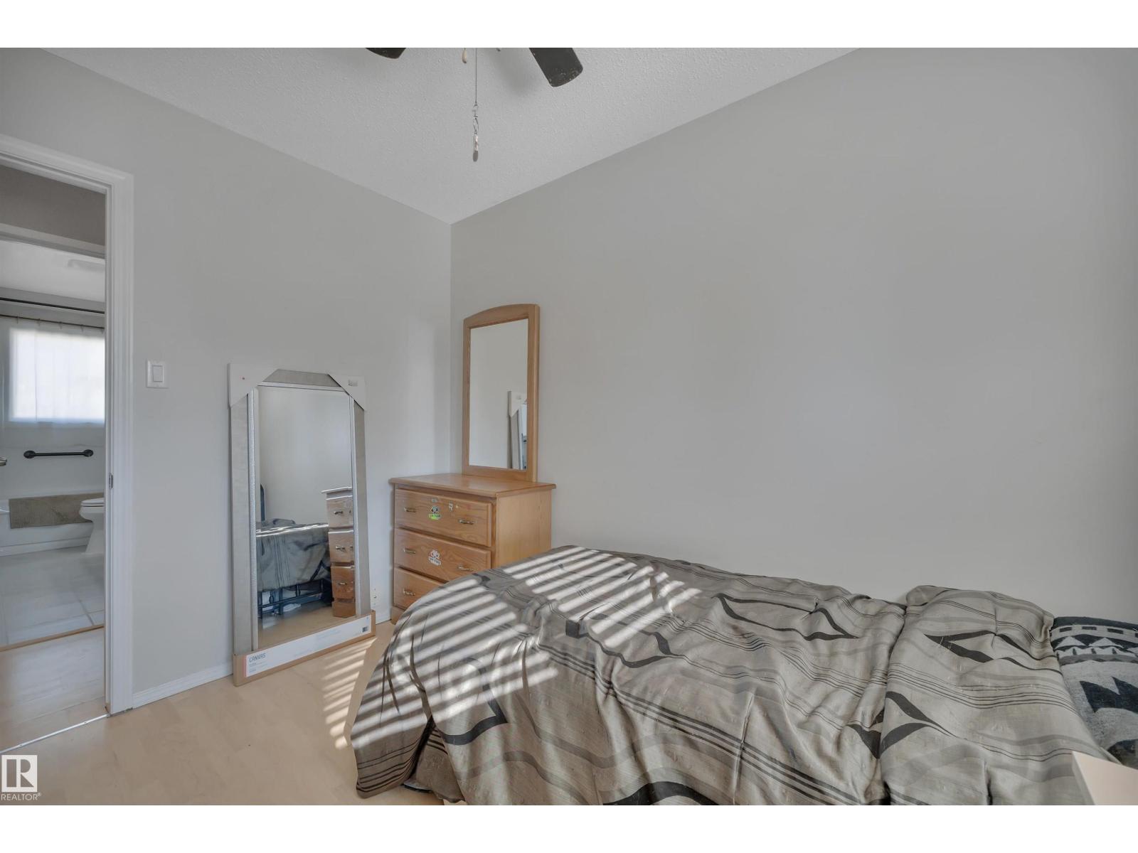 Photo 29 of 2 Camelot Pl, Leduc AB