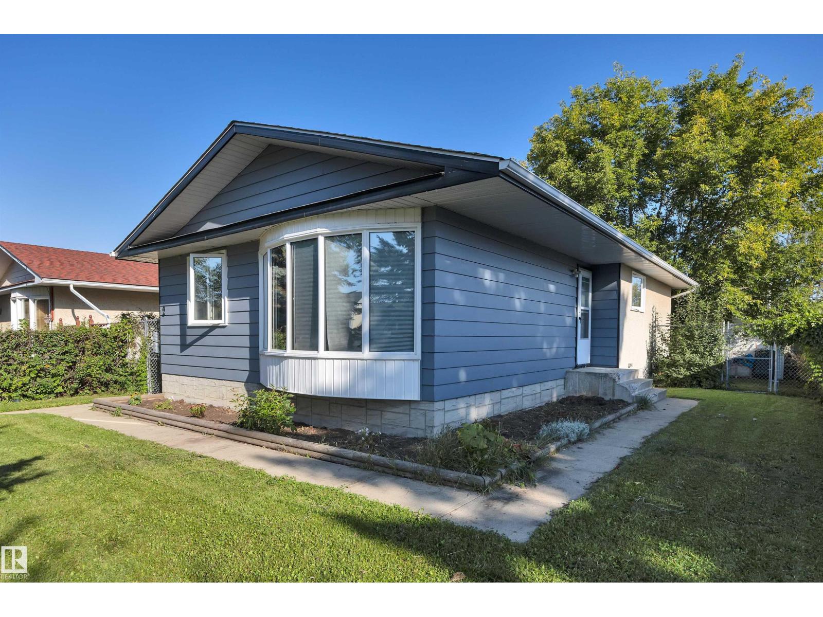 Photo 27 of 2 Camelot Pl, Leduc AB