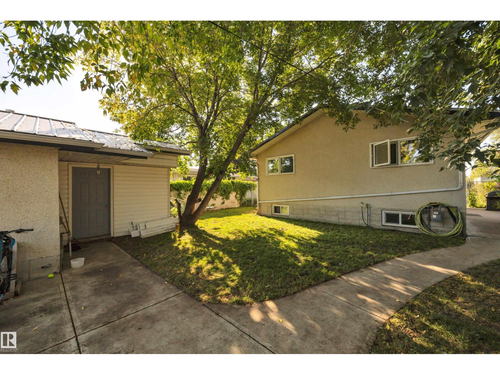 Photo 17 of 2 Camelot Pl, Leduc AB