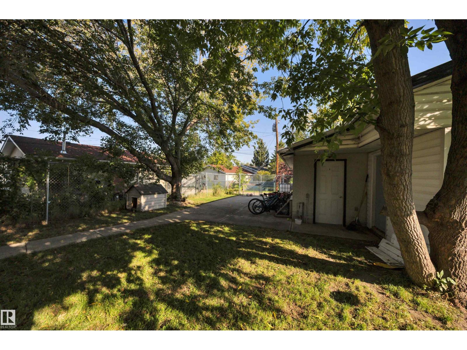 Photo 42 of 2 Camelot Pl, Leduc AB