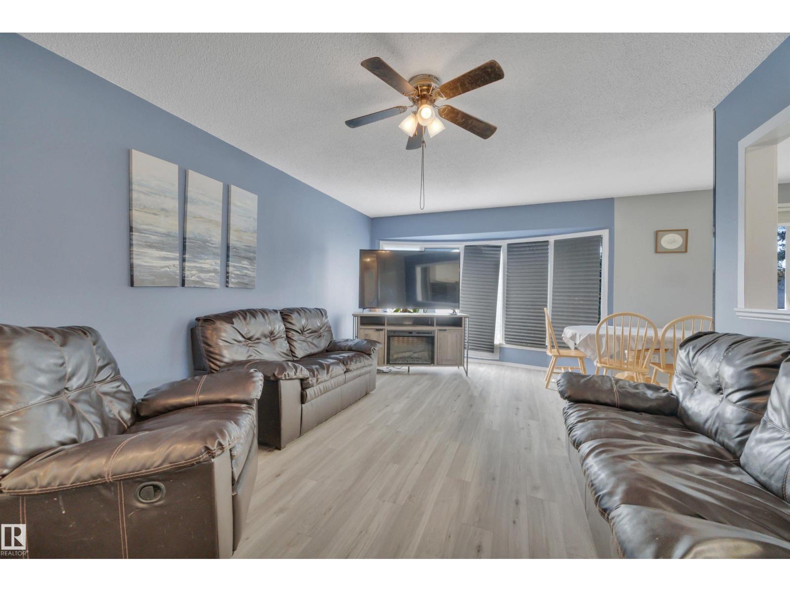 Photo 7 of 2 Camelot Pl, Leduc AB