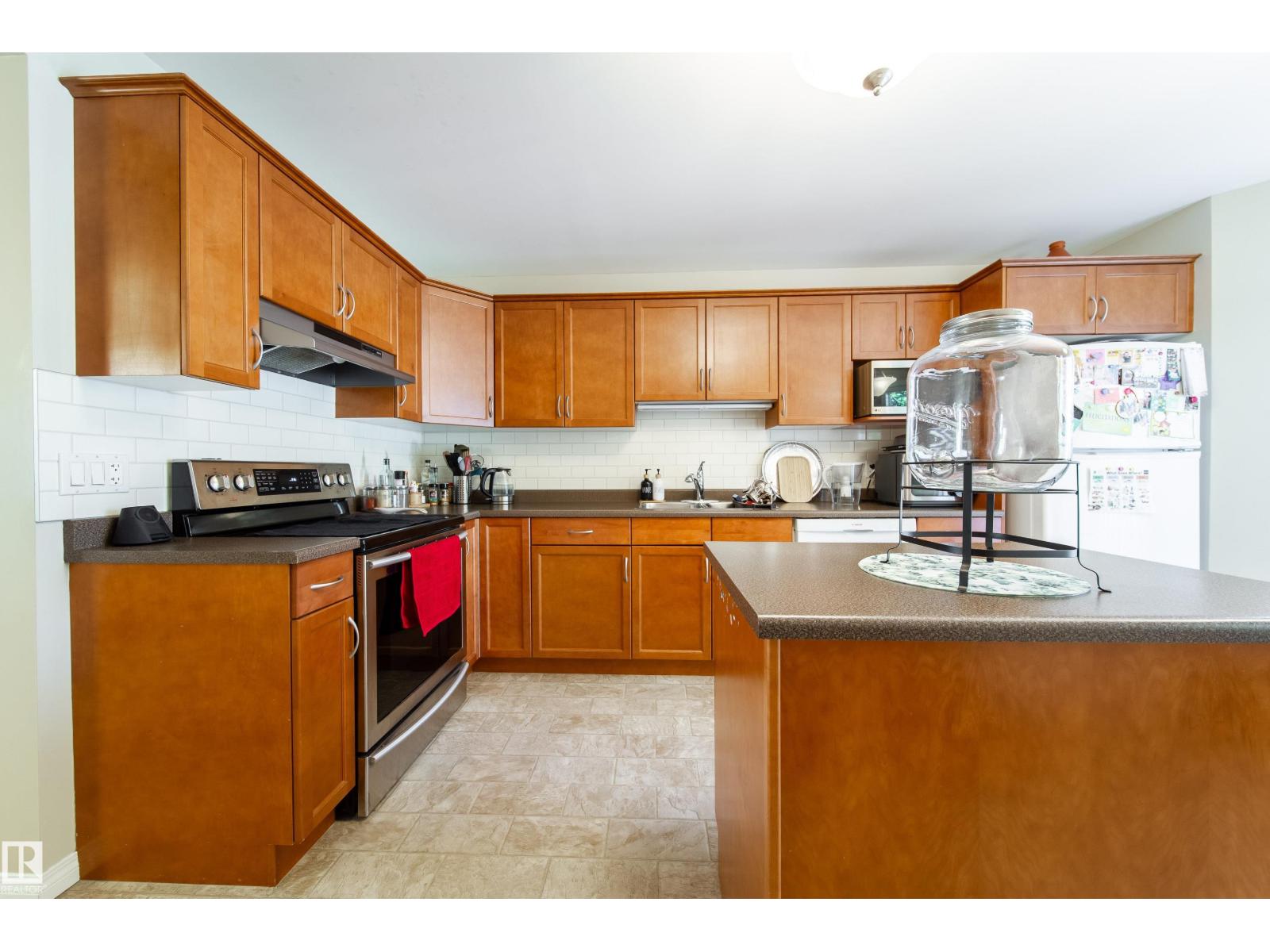 Photo 26 of 8118 8120 81 Av Nw, Edmonton AB