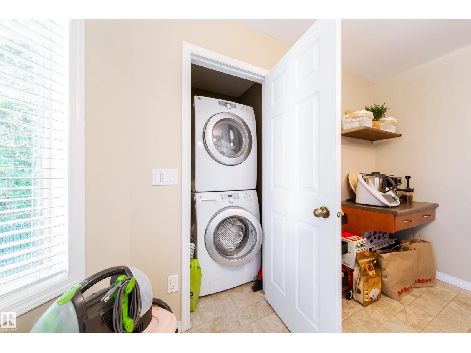 Photo 2 of 8118 8120 81 Av Nw, Edmonton AB