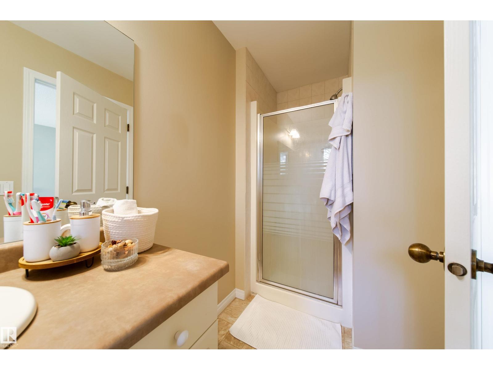 Photo 28 of 8118 8120 81 Av Nw, Edmonton AB