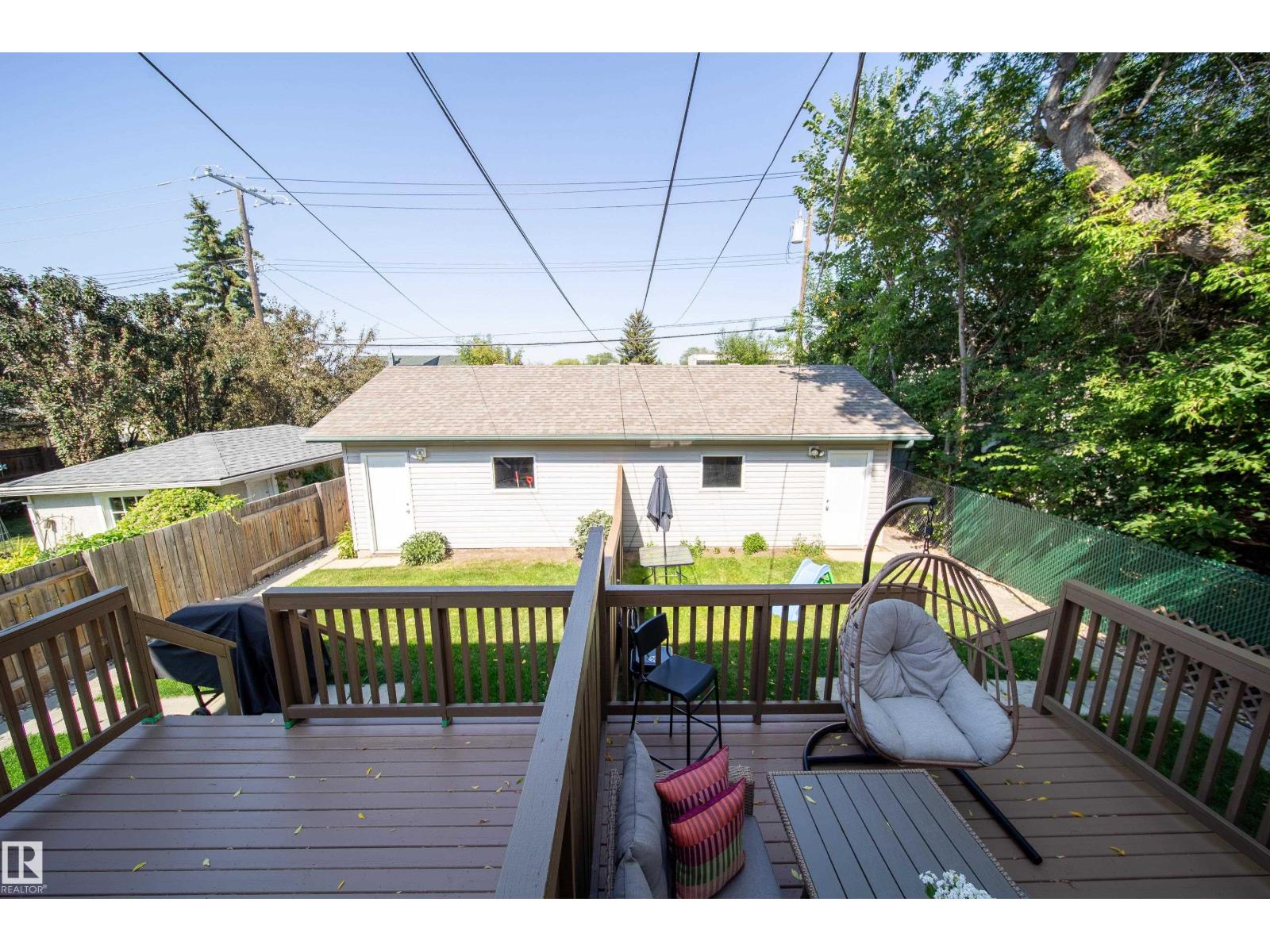 Photo 5 of 8118 8120 81 Av Nw, Edmonton AB