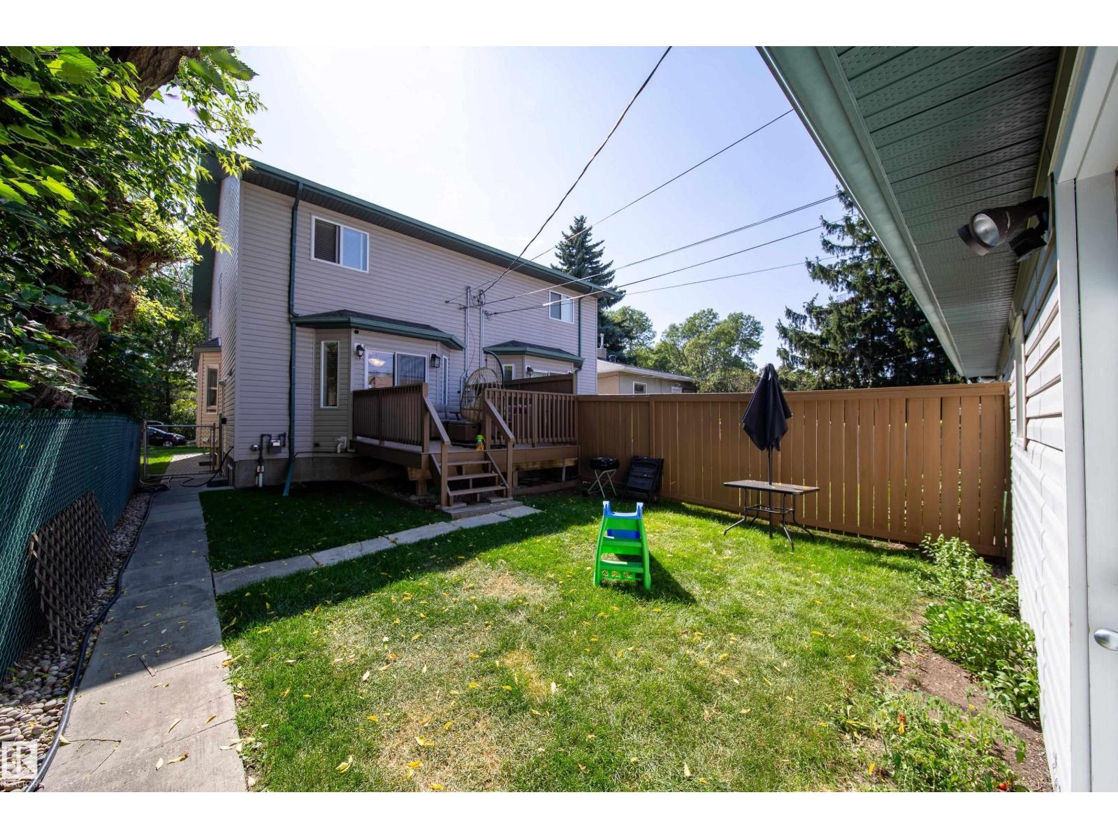 Photo 20 of 8118 8120 81 Av Nw, Edmonton AB