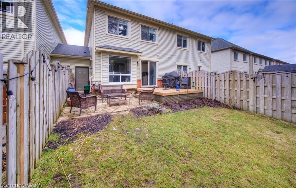 Photo 17 of 421 Shadow Wood Crescent, Waterloo ON
