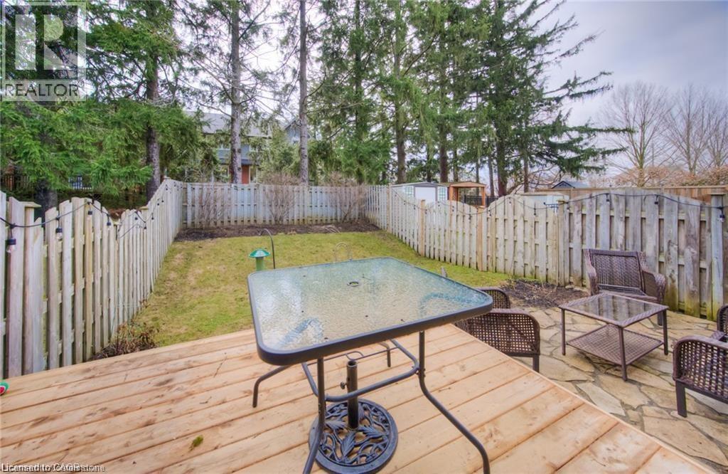 Photo 15 of 421 Shadow Wood Crescent, Waterloo ON