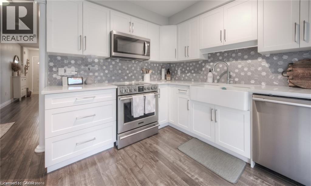 Photo 1 of 421 Shadow Wood Crescent, Waterloo ON
