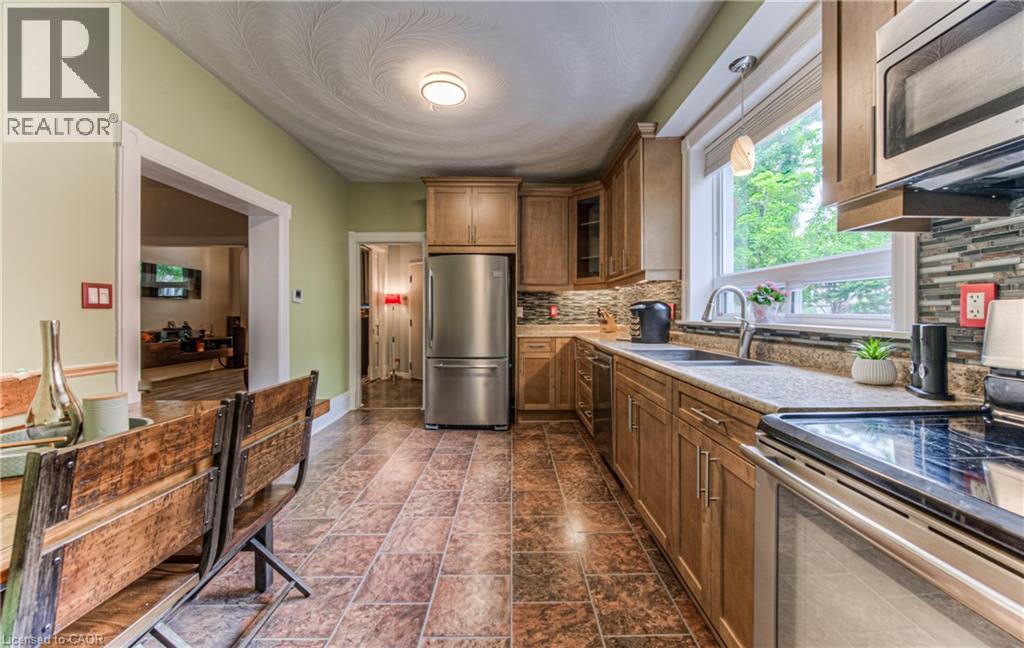 Photo 29 of 45 Brubacher Street, Kitchener ON