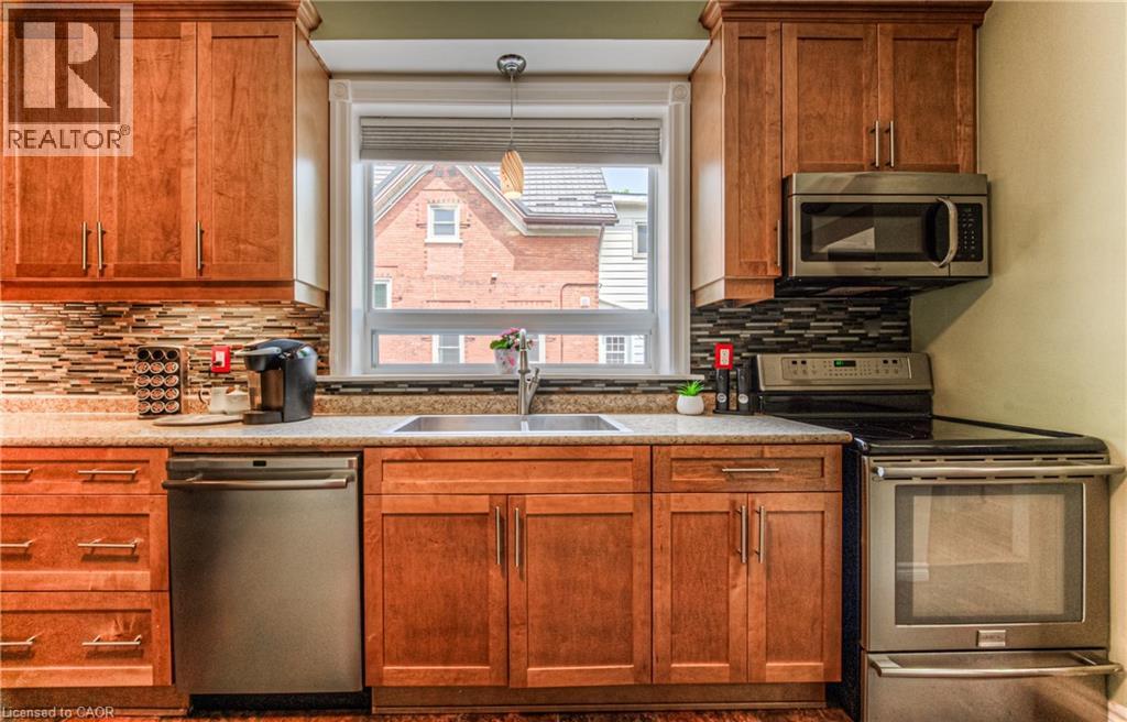 Photo 43 of 45 Brubacher Street, Kitchener ON