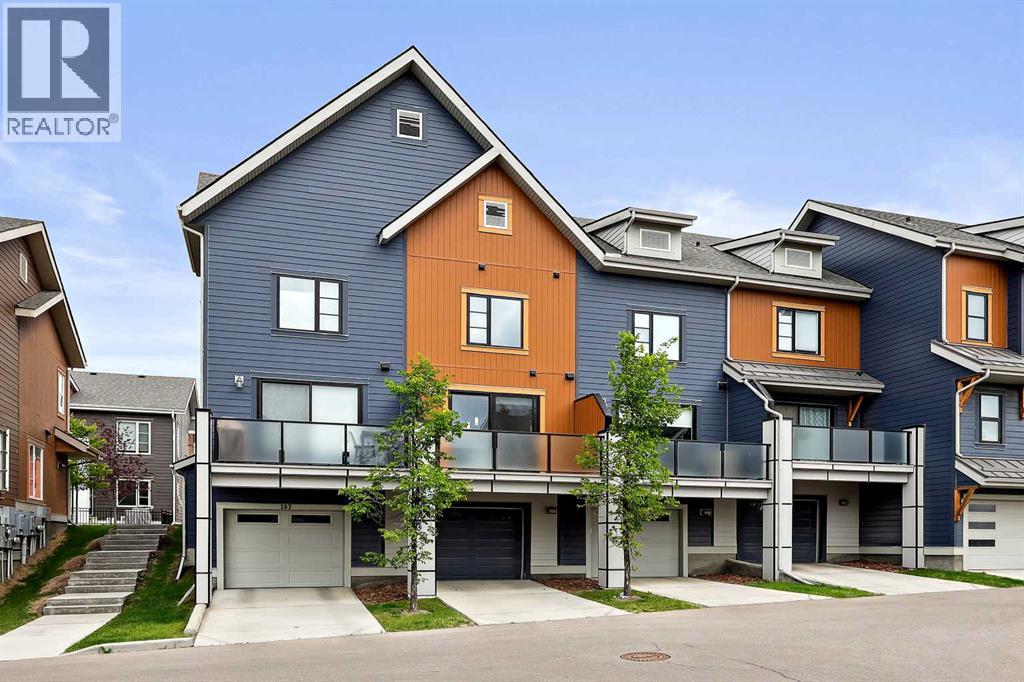 Photo 2 of 189 Livingston Common Ne, Calgary AB