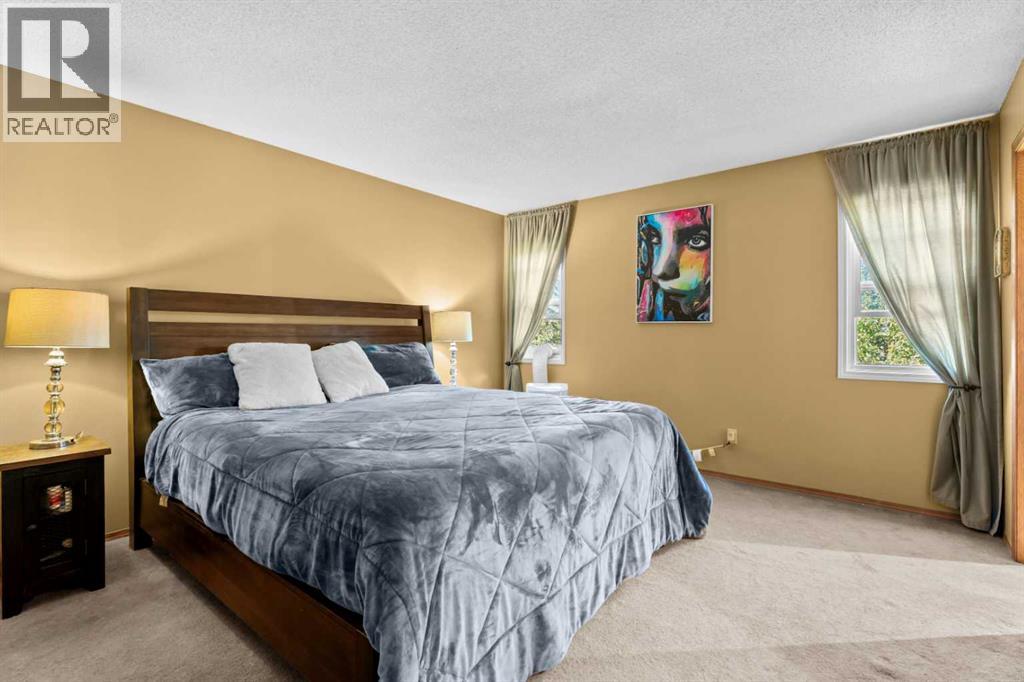 Photo 22 of 87 Sun Harbour Close Se, Calgary AB