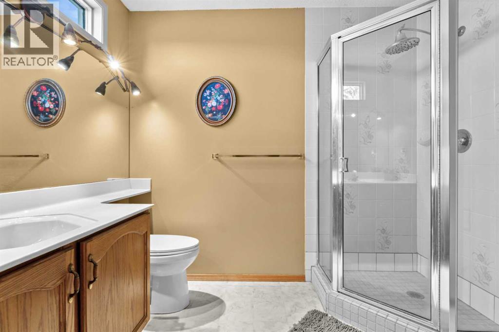Photo 25 of 87 Sun Harbour Close Se, Calgary AB