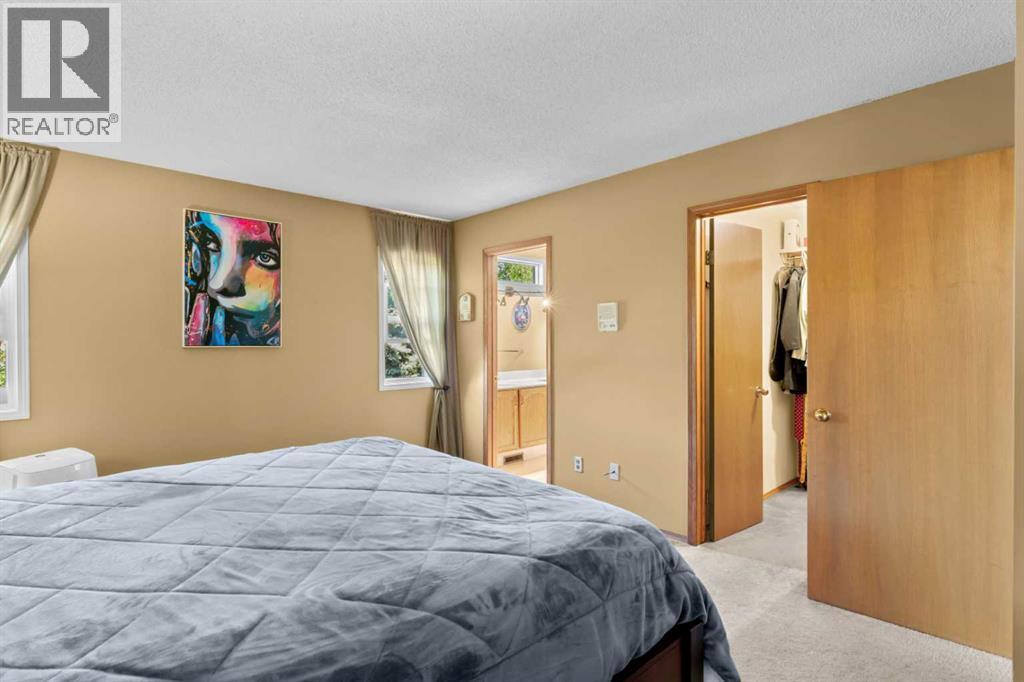 Photo 23 of 87 Sun Harbour Close Se, Calgary AB