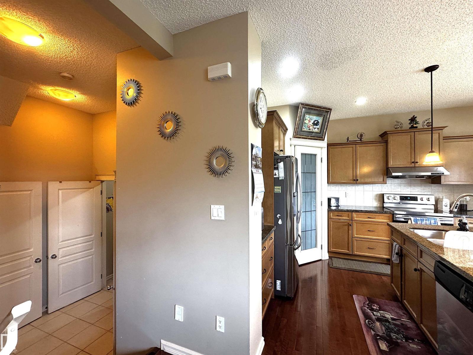 Photo 65 of 3756 13 St Nw, Edmonton AB
