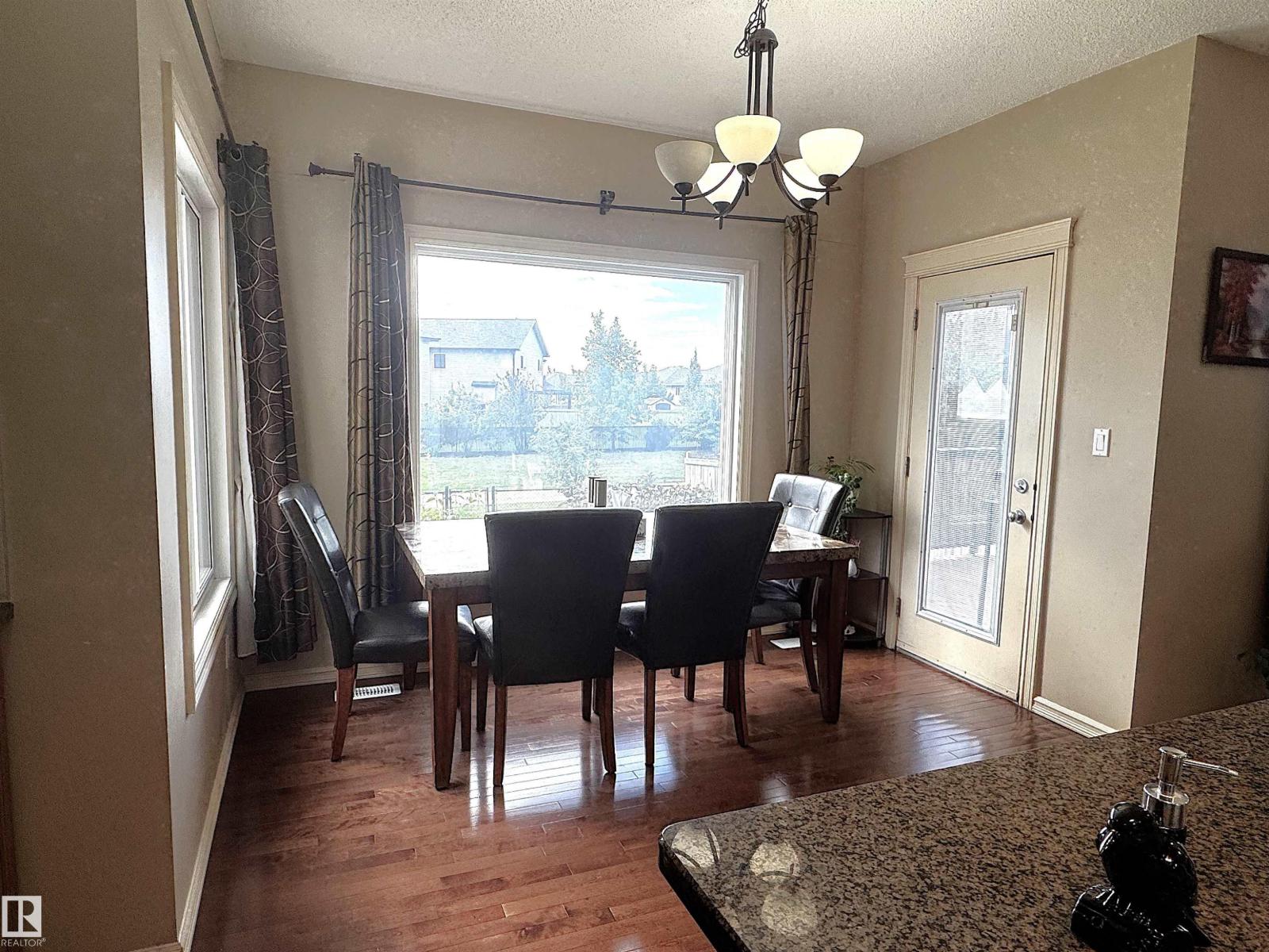 Photo 31 of 3756 13 St Nw, Edmonton AB