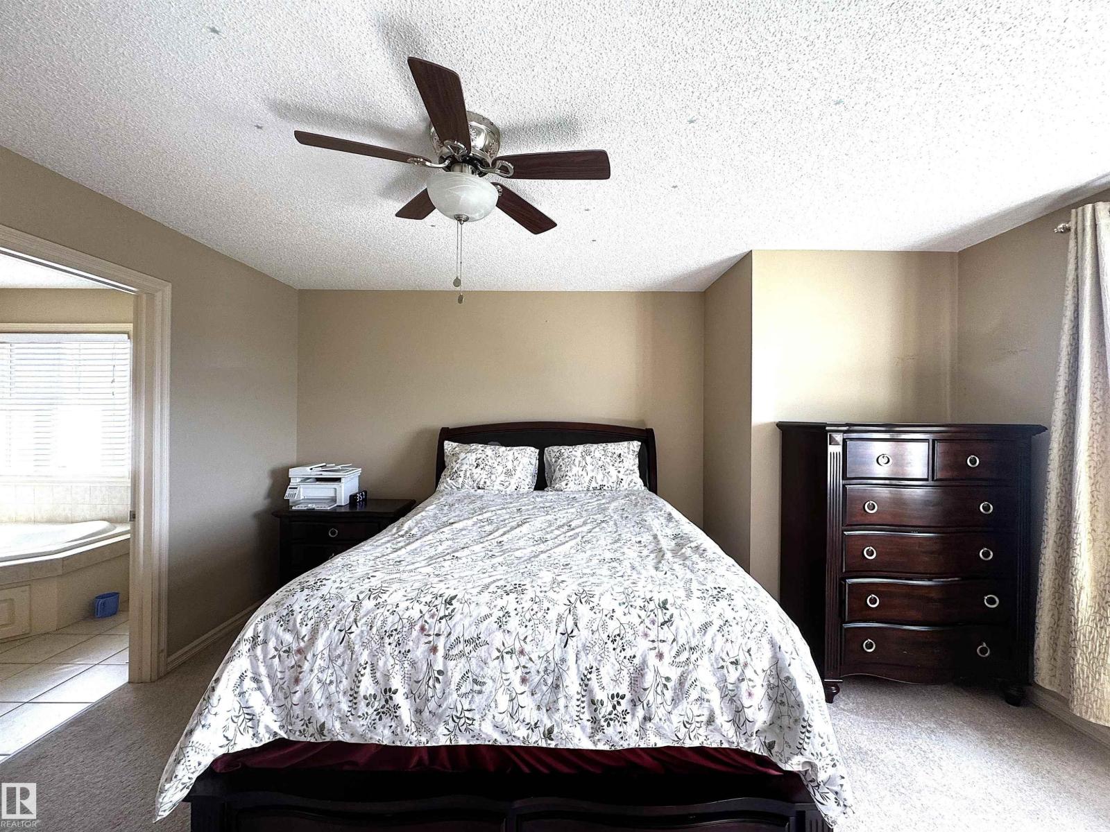 Photo 8 of 3756 13 St Nw, Edmonton AB