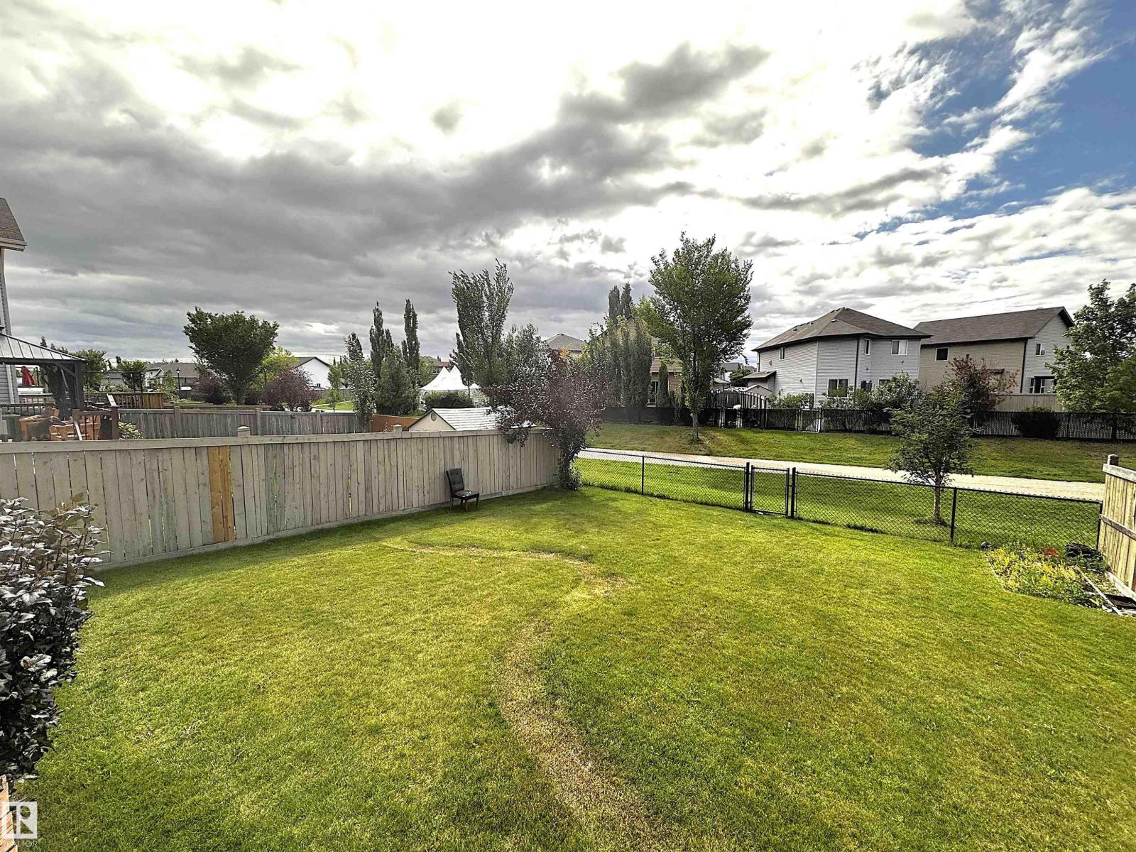 Photo 6 of 3756 13 St Nw, Edmonton AB