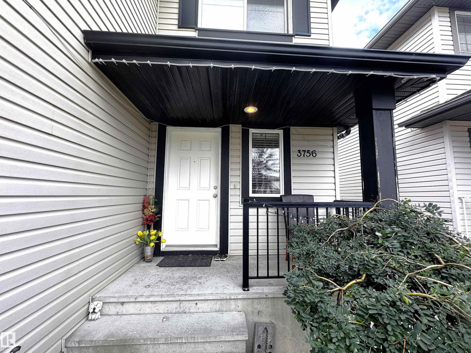Photo 17 of 3756 13 St Nw, Edmonton AB