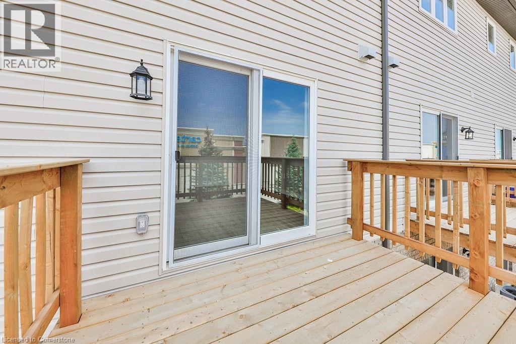 Photo 24 of 53 Aquarius Crescent, Hamilton ON