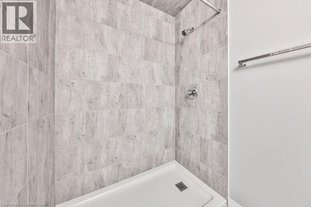 Photo 8 of 53 Aquarius Crescent, Hamilton ON