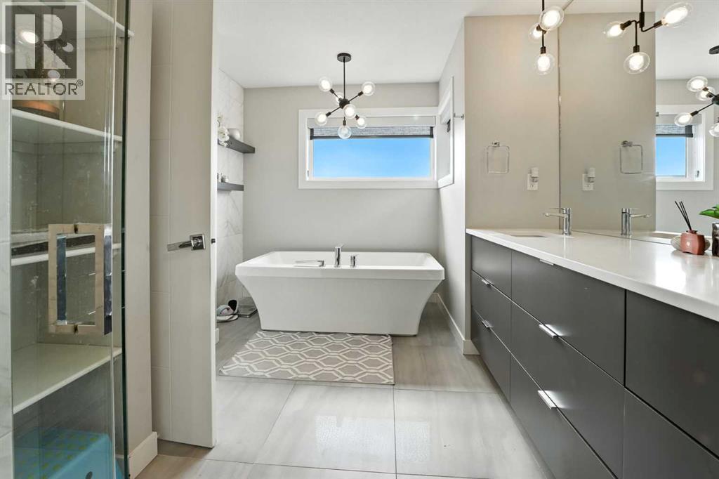 Photo 20 of 102 Longmire Close, Red Deer AB