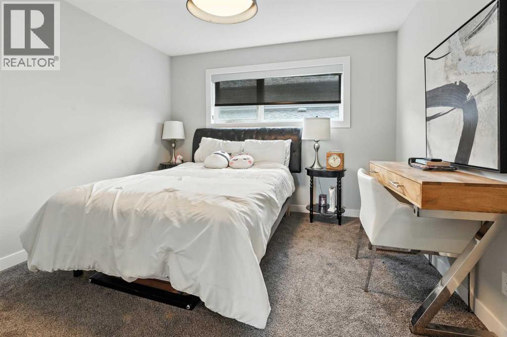 Photo 25 of 102 Longmire Close, Red Deer AB