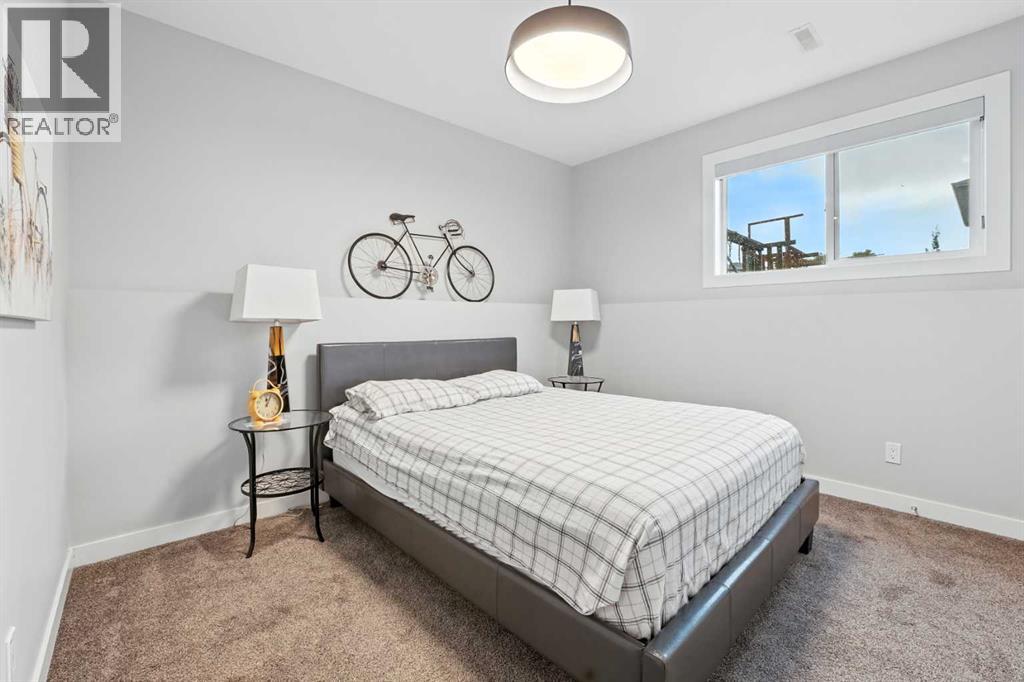 Photo 31 of 102 Longmire Close, Red Deer AB