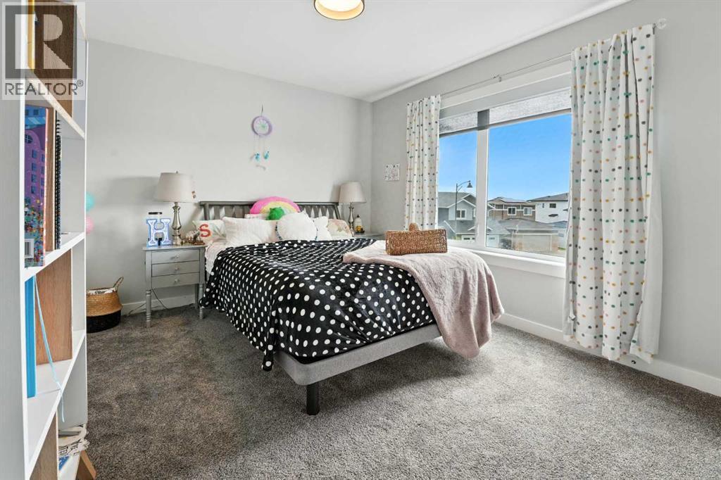 Photo 27 of 102 Longmire Close, Red Deer AB