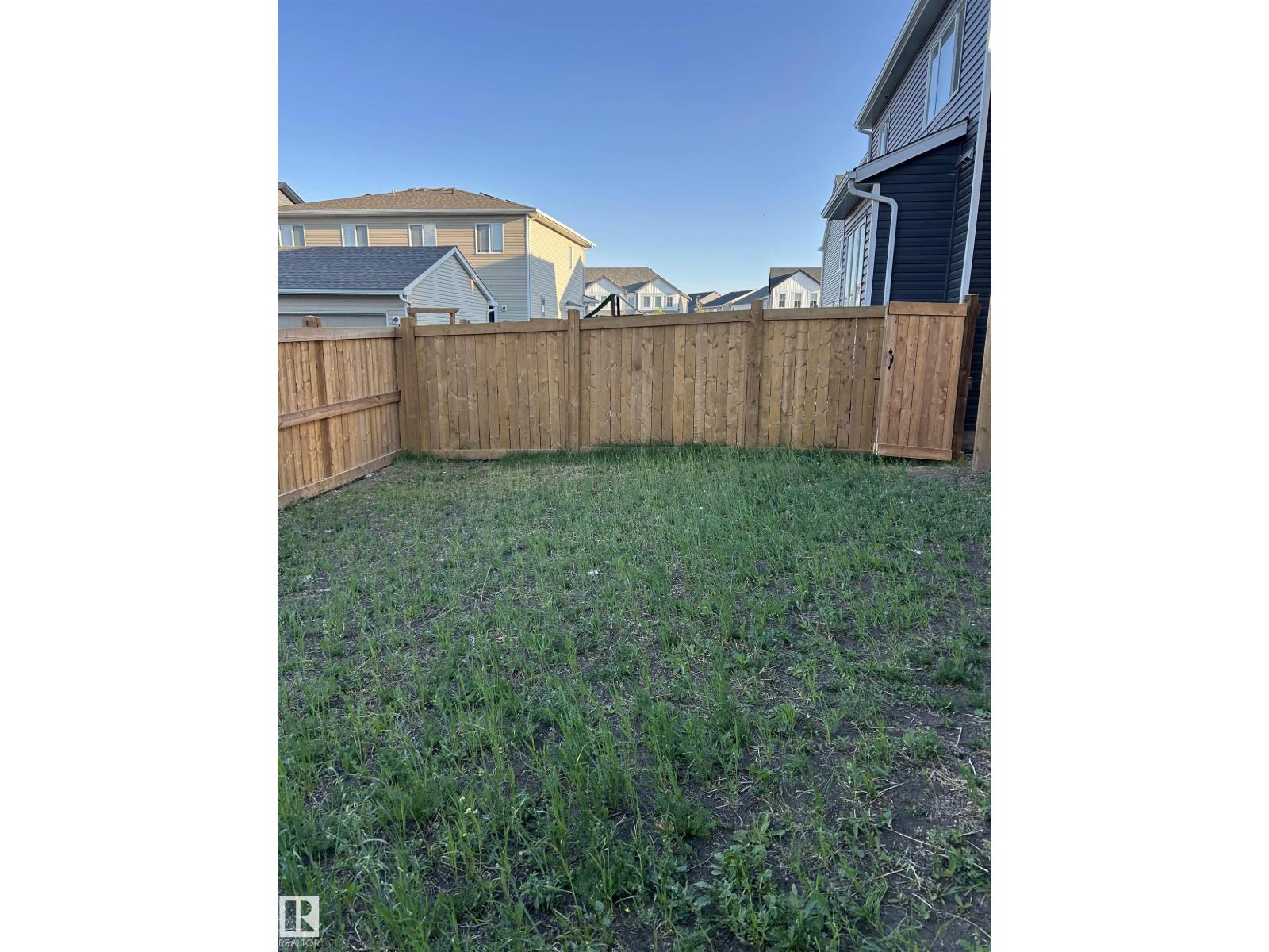 Photo 17 of 1019 Old Man Creek Bv, Sherwood Park AB