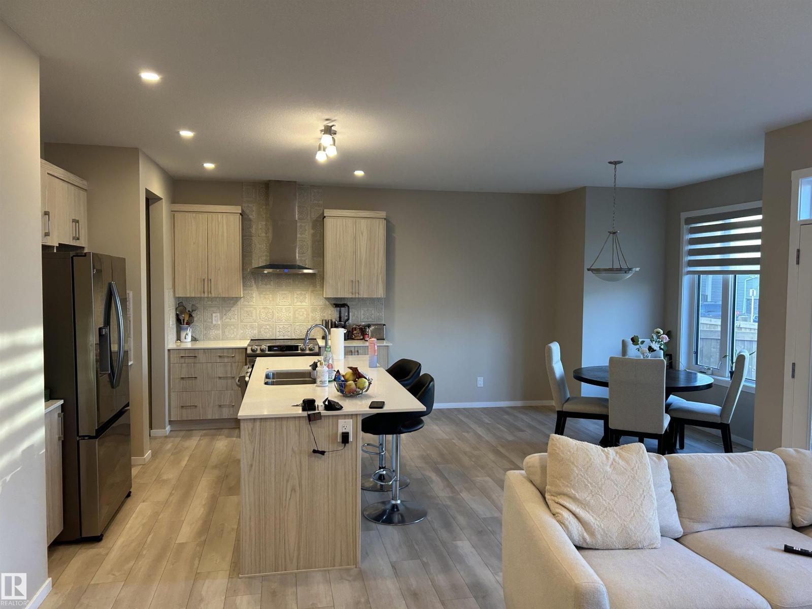 Photo 6 of 1019 Old Man Creek Bv, Sherwood Park AB