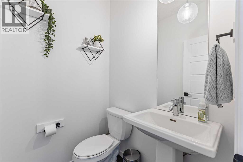 Photo 18 of 179 Livingston Avenue Ne, Calgary AB