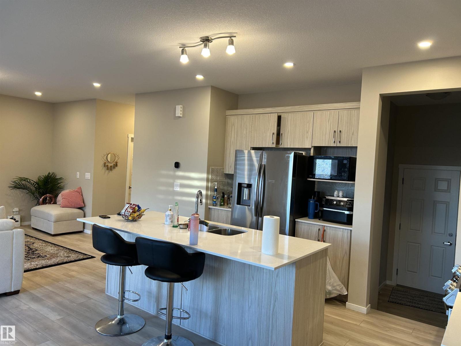 Photo 3 of 1019 Old Man Creek Bv, Sherwood Park AB