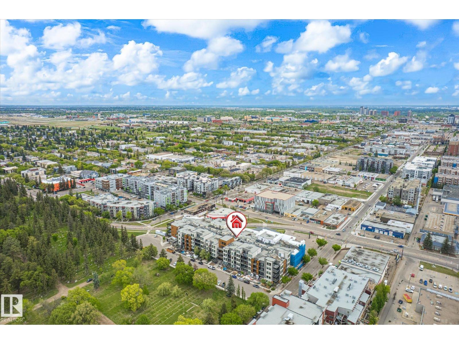 Photo 3 of 103 10531 117 St Nw, Edmonton AB
