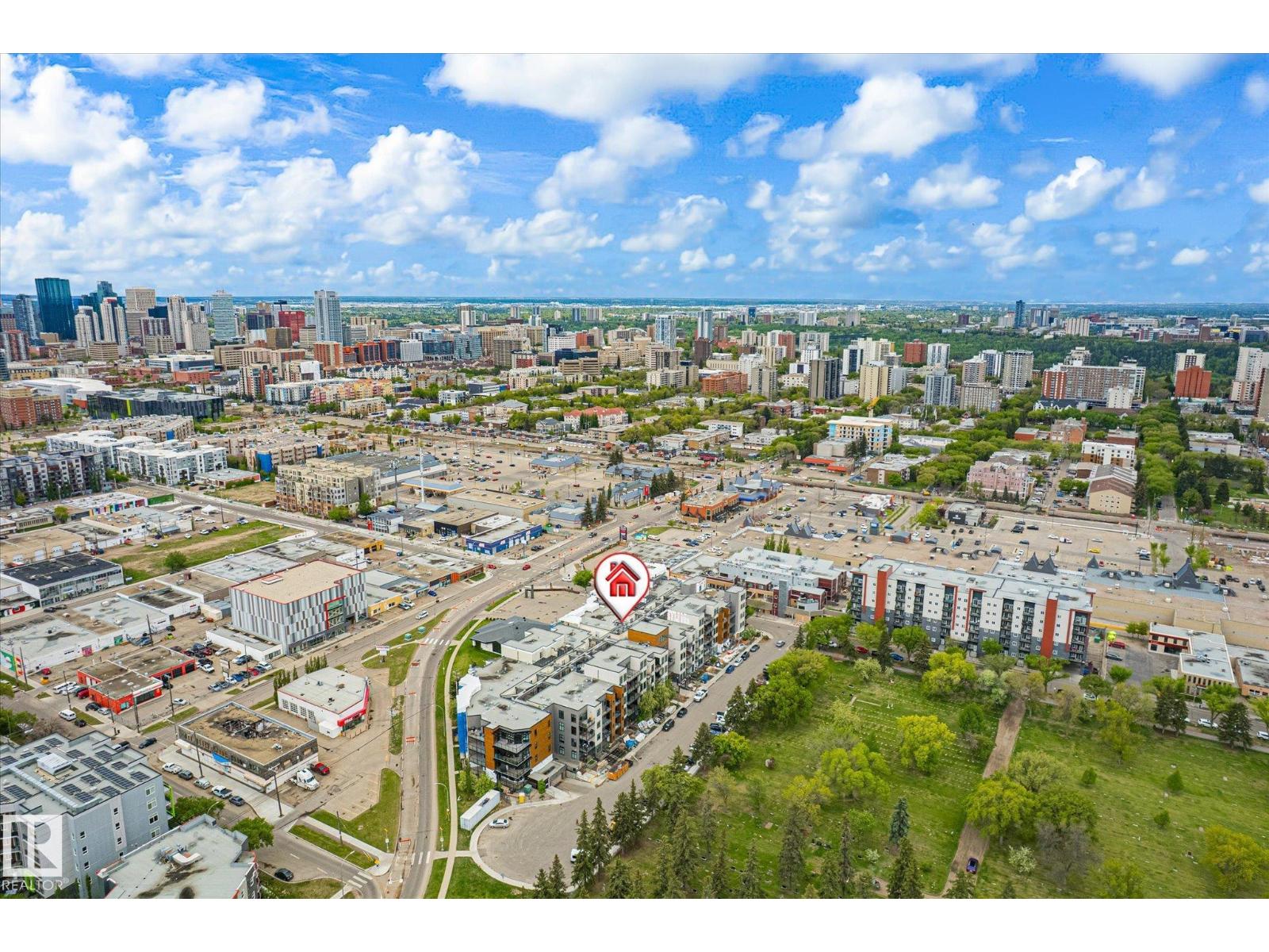 Photo 6 of 103 10531 117 St Nw, Edmonton AB