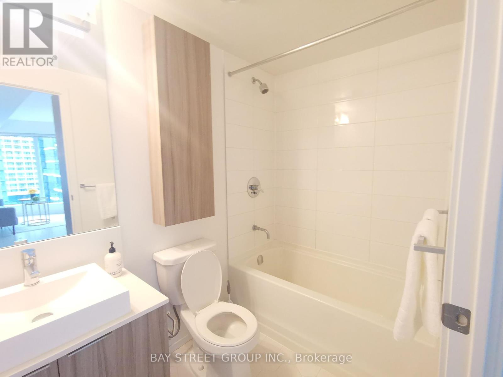 Photo 1 of 1602 68 Shuter Street, Toronto ON