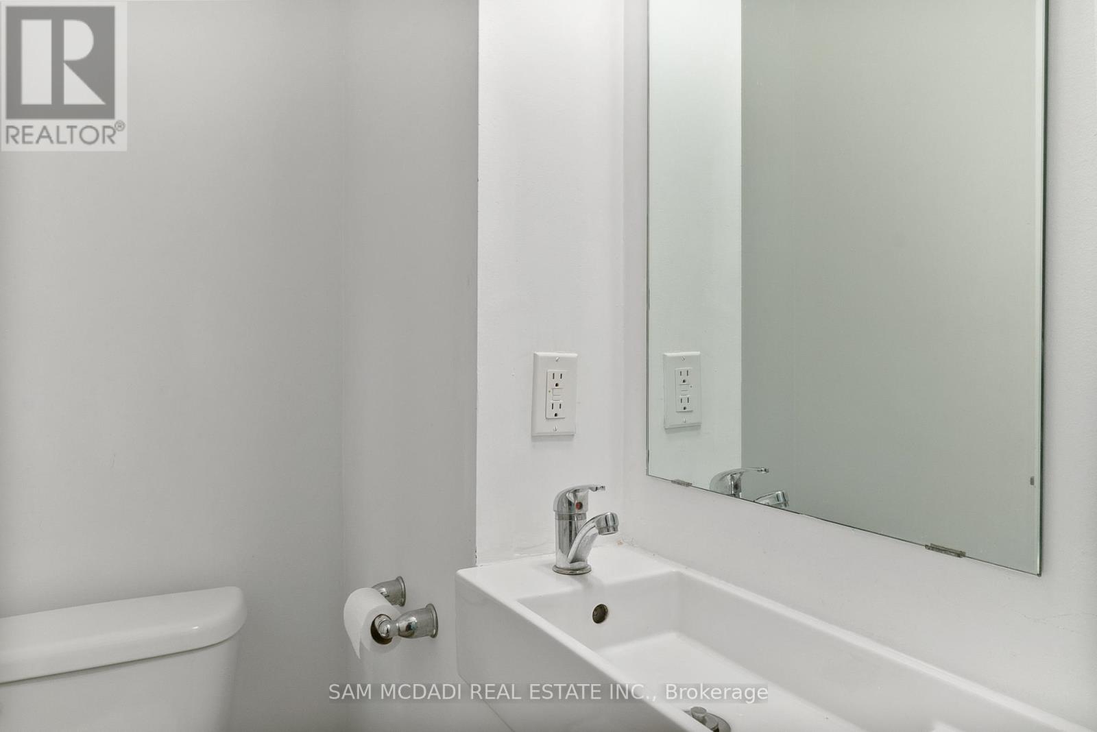 Photo 13 of 319 1900 Simcoe Street N, Oshawa ON