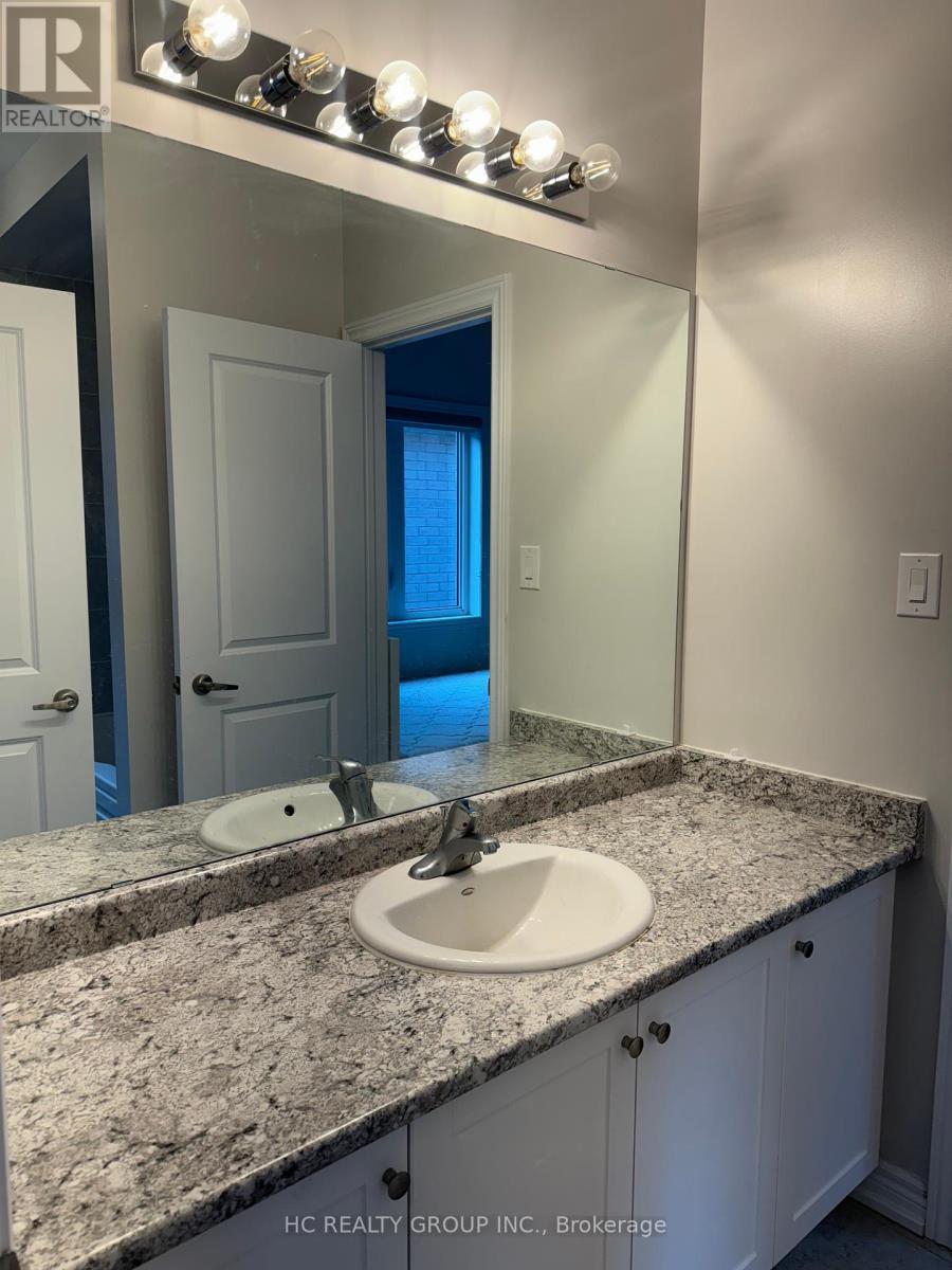 Photo 19 of Main Floor 75 Mccague Avenue, Richmond Hill ON