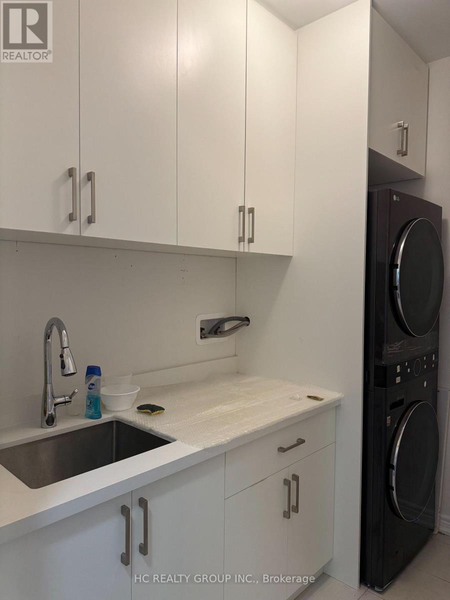 Photo 3 of Main Floor 75 Mccague Avenue, Richmond Hill ON