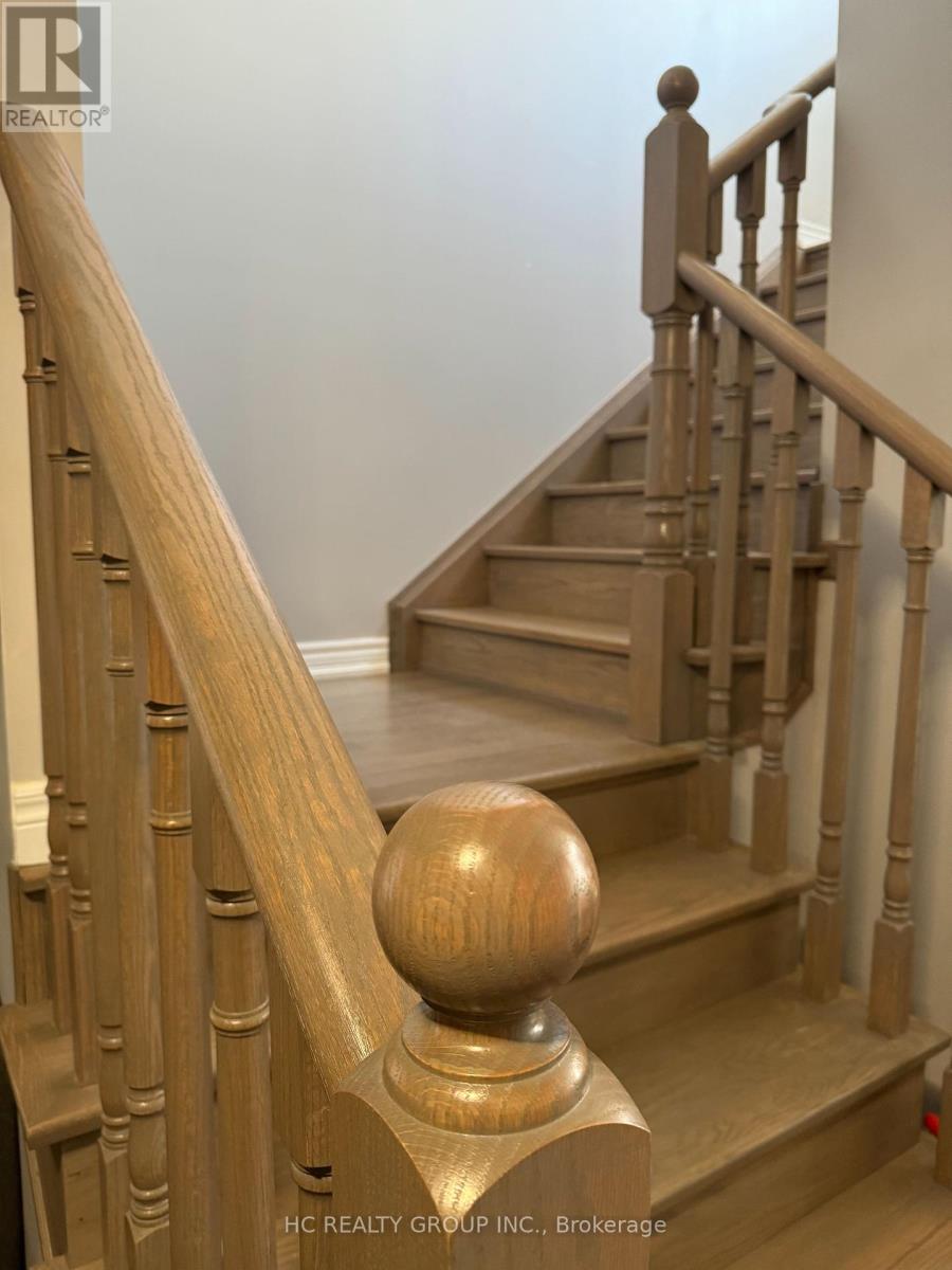 Photo 11 of Main Floor 75 Mccague Avenue, Richmond Hill ON