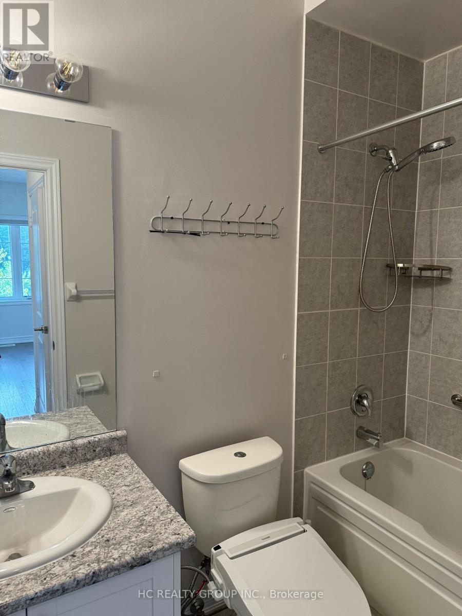 Photo 14 of Main Floor 75 Mccague Avenue, Richmond Hill ON