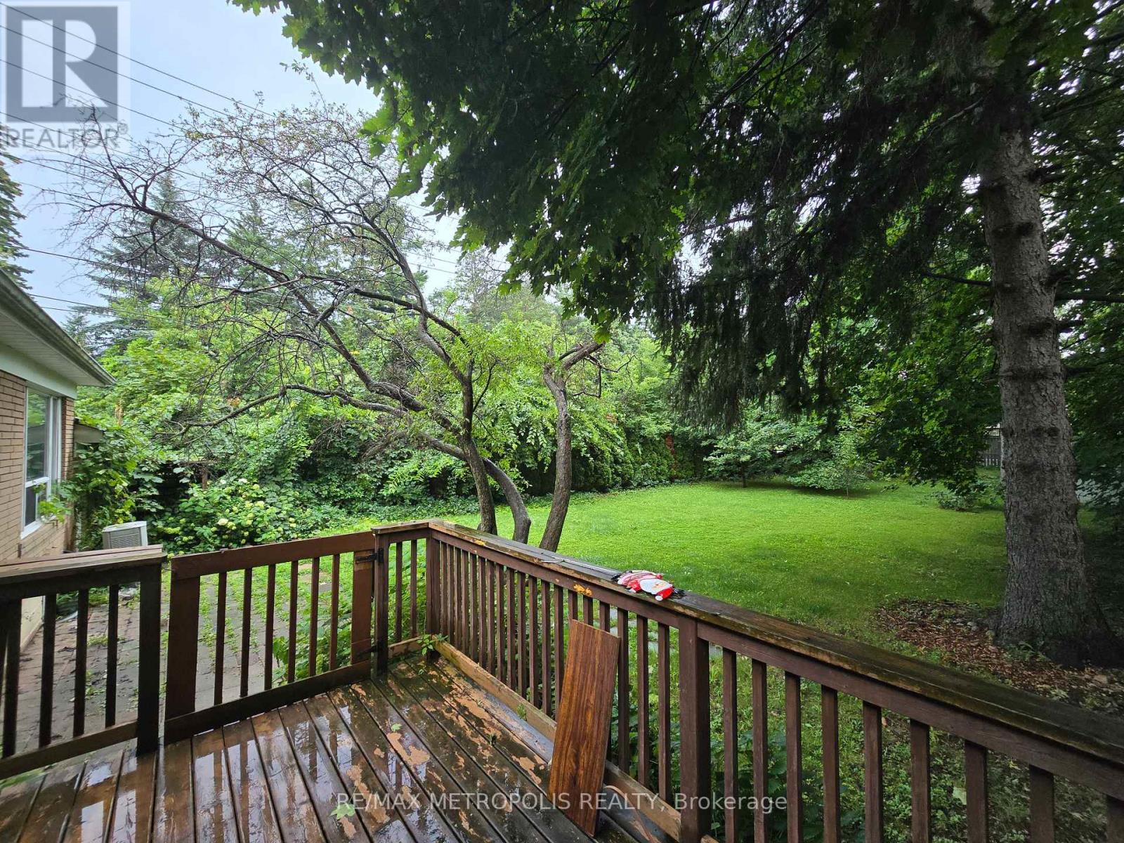 Photo 3 of 80 Glen Watford Drive, Toronto ON