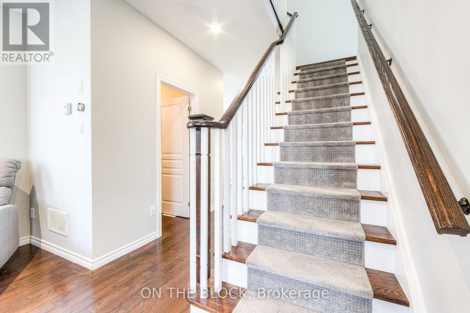 Photo 20 of 59 Hawke Crescent, New Tecumseth ON