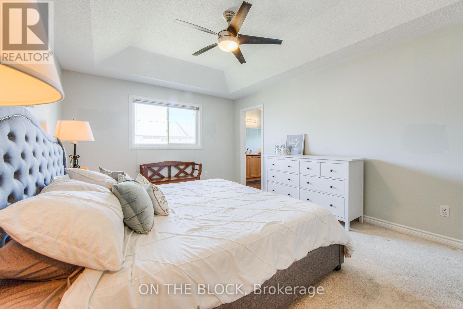 Photo 34 of 59 Hawke Crescent, New Tecumseth ON
