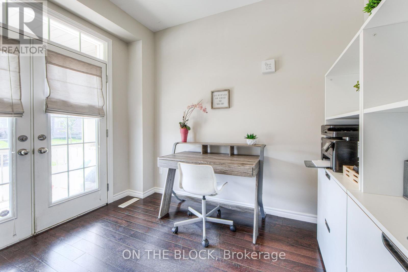 Photo 5 of 59 Hawke Crescent, New Tecumseth ON